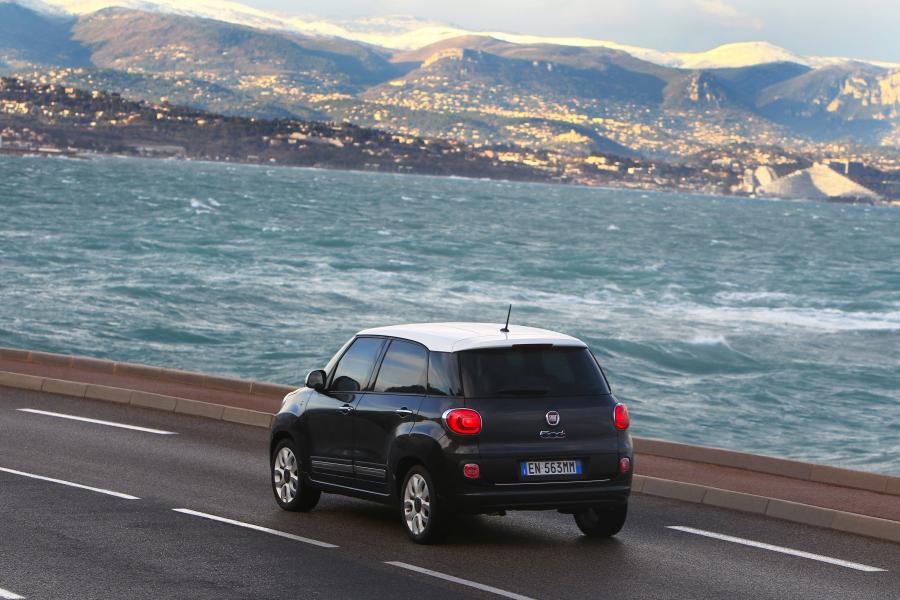 Fiat 500L 1.6 MJT 2013 года  (фото 29 из 47)